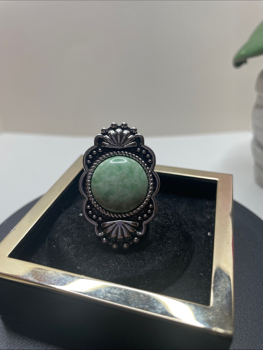 paparazzi Silver-Tone Ring with Marble Green Bead